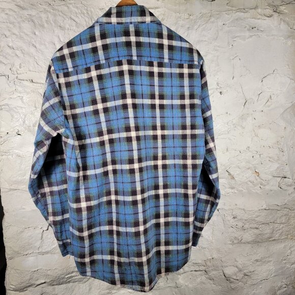 Vtg men's shirt long sleeve cotton‎ flannel medium blue 4" hole in right armpit - Picture 3 of 16